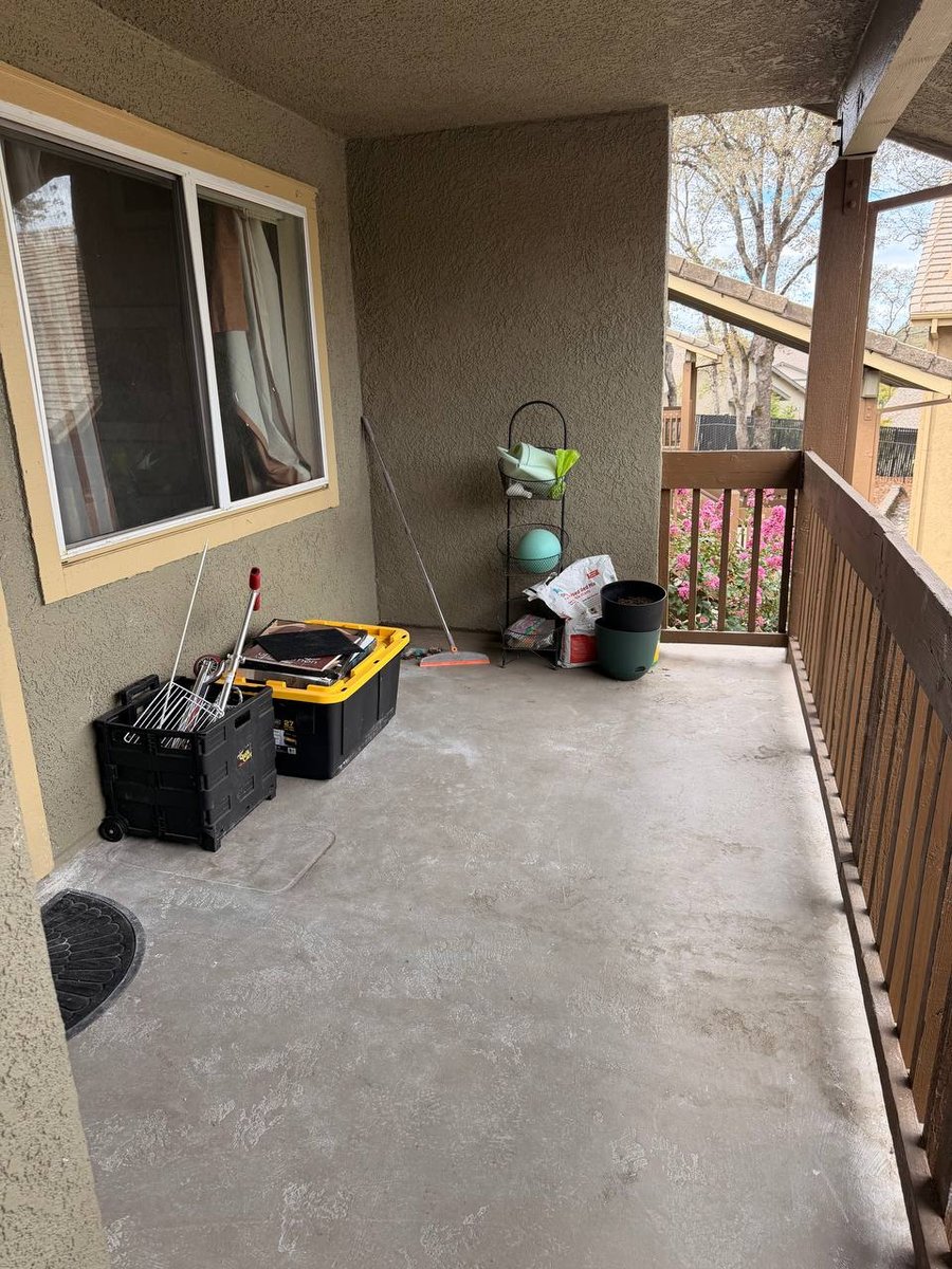 After MZM junk removal &mdash; Balcony Cleanout — Auburn, CA